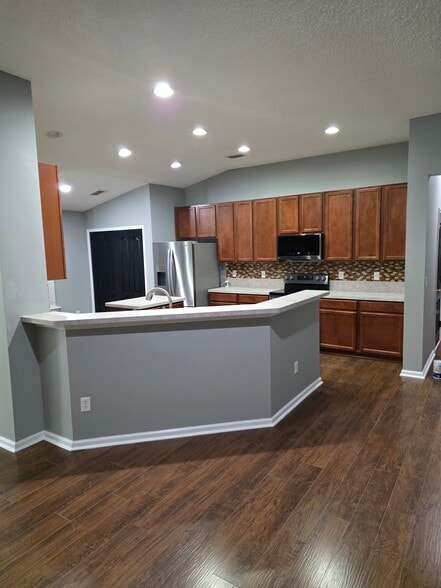 Building Photo - 1334 Camp Ridge Ln