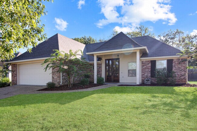 Primary Photo - 165 Harvey Cir