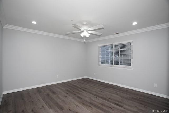 Building Photo - 465 Lake Pointe Dr