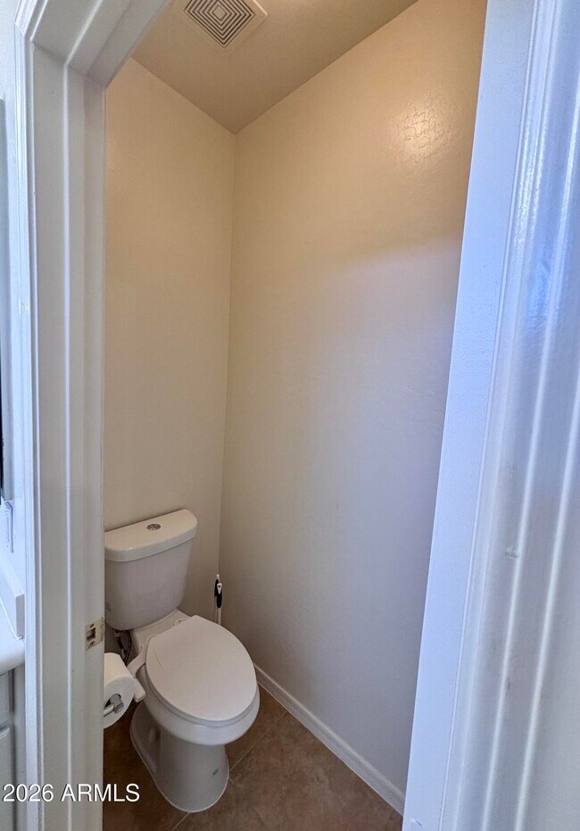 Building Photo - 5606 W St Anne Ave