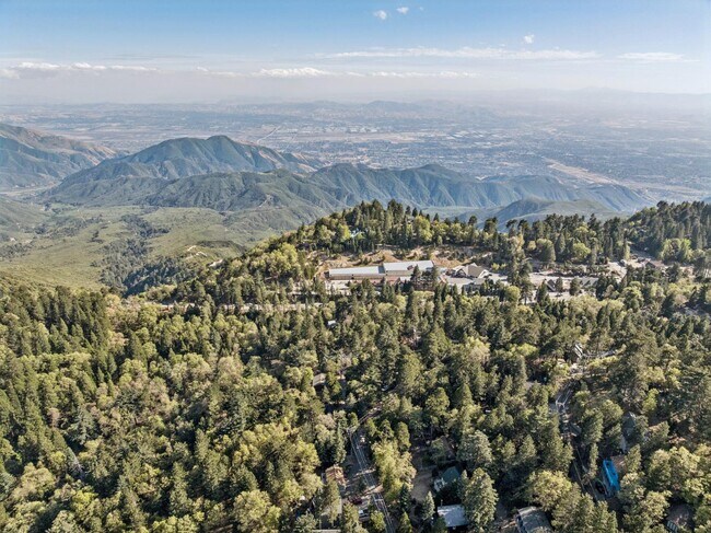 Building Photo - 1219 Scenic Way