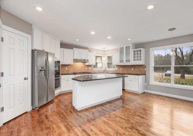 Building Photo - 1809 Baker Park Rd