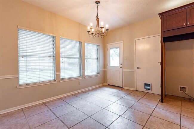 Building Photo - 1227 Mabry Mill Rd