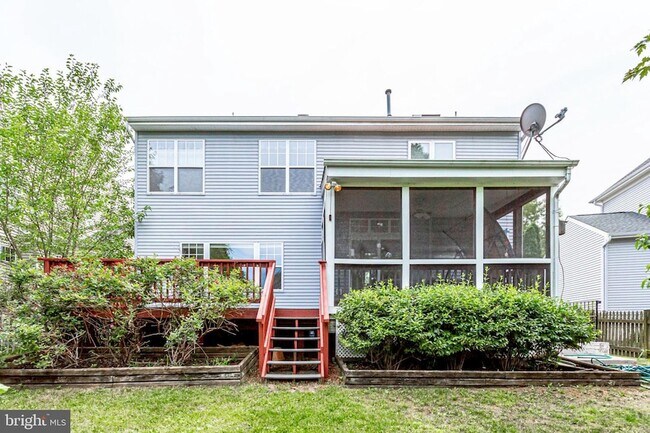Building Photo - 26161 Rachel Hill Dr