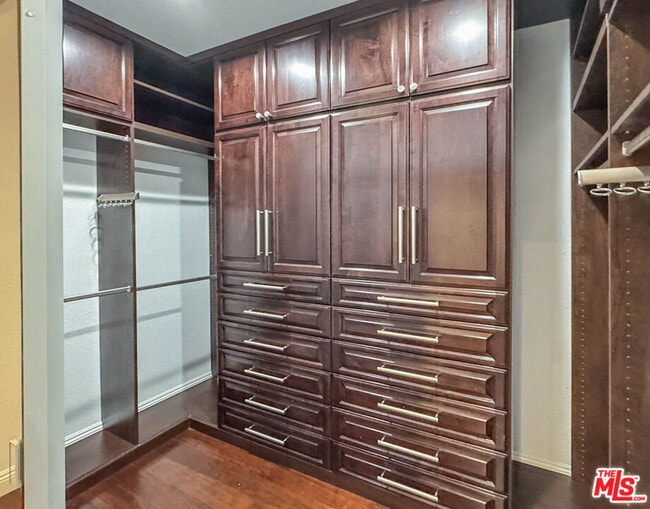 Building Photo - 4355 Ventura Canyon Ave