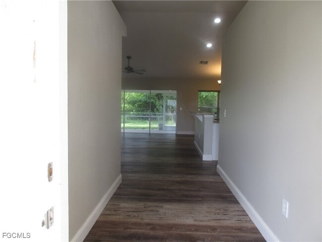 Building Photo - 459 NE 3rd Ave