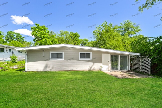 Building Photo - 2760 Countryside Dr