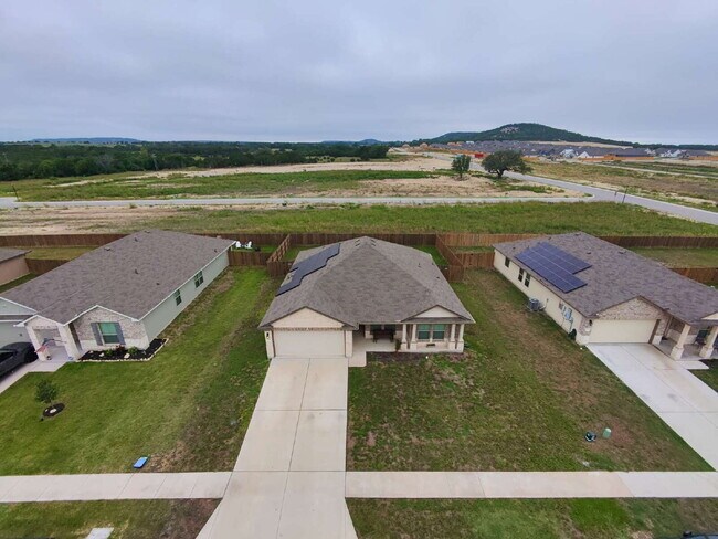 Building Photo - "Charming 3-Bedroom Home with Elegant Granite Touches in Copperas Cove!"