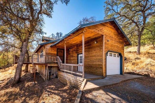 Primary Photo - Private setting in the country