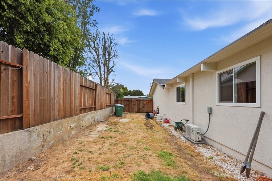 Building Photo - 12811 Chaplet Pl
