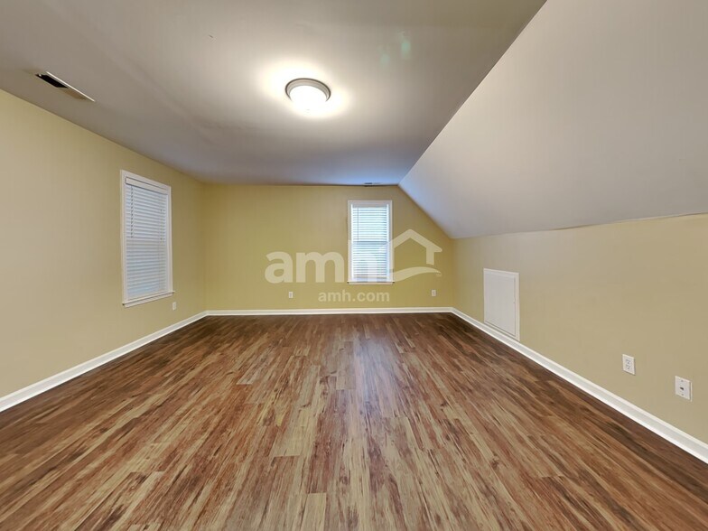 Building Photo - 3812 Lodgepole Ln