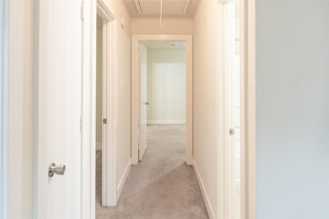 Building Photo - 20923 Patriot Park Ln