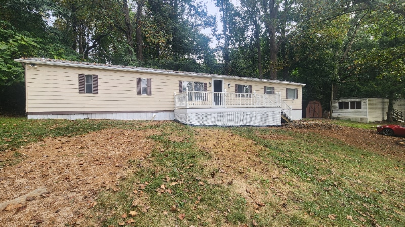 Primary Photo - 105 Ironstone Rd