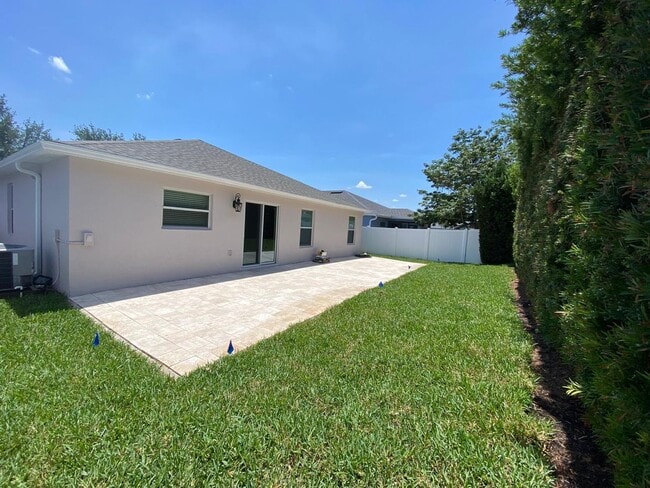 Building Photo - The perfect House for rent in Clermont!