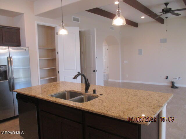 Building Photo - 1071 Iron Hill Ave