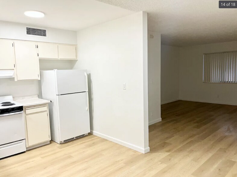 Building Photo - 831 N Belvedere Ave