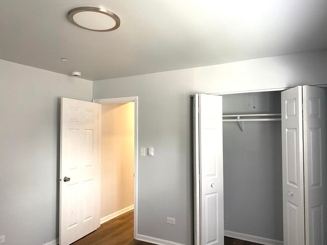 Building Photo - 4039 W 119th St