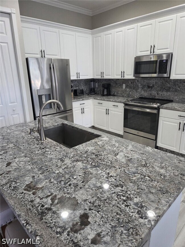 Building Photo - 7071 San Lorenzo Ct