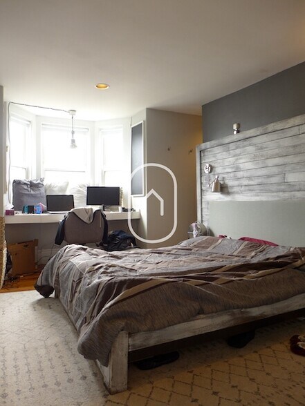 Building Photo - 59 Delle Ave