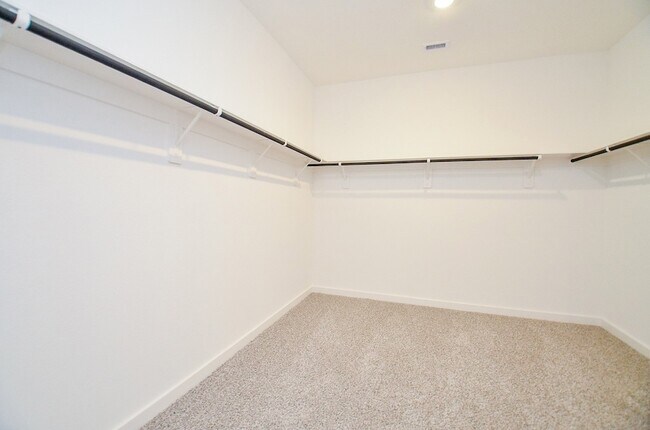 Building Photo - 8047 Marchese Dr