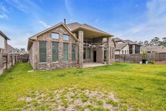 Building Photo - 32117 Magnolia River Trl
