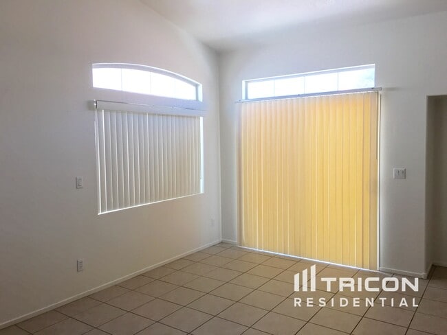 Building Photo - 2128 Sparkling Meadows Ct