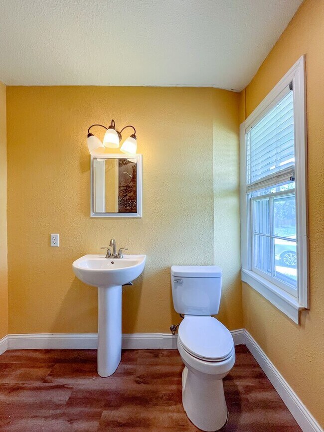 Building Photo - Available NOW!!!! This charming 1 story, 2...