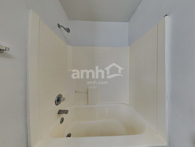 Building Photo - 15617 W Caribbean Ln