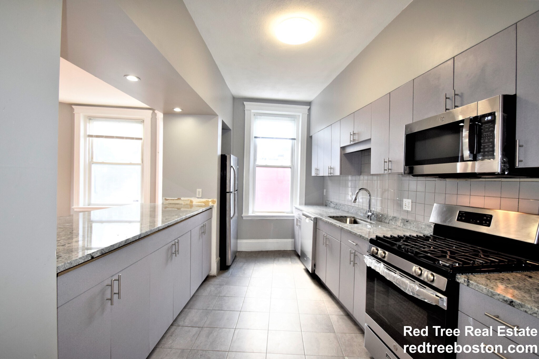 Building Photo - 83 Glenville Ave