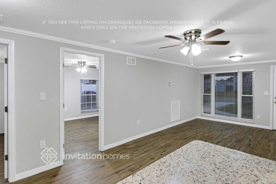 Building Photo - 431 Floridana Dr