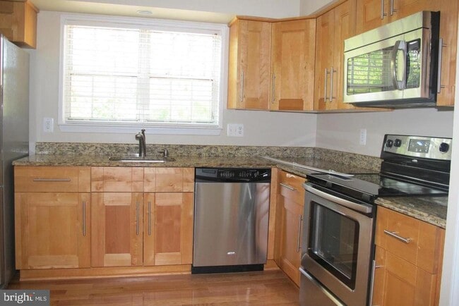 Building Photo - 17407 Gallagher Way
