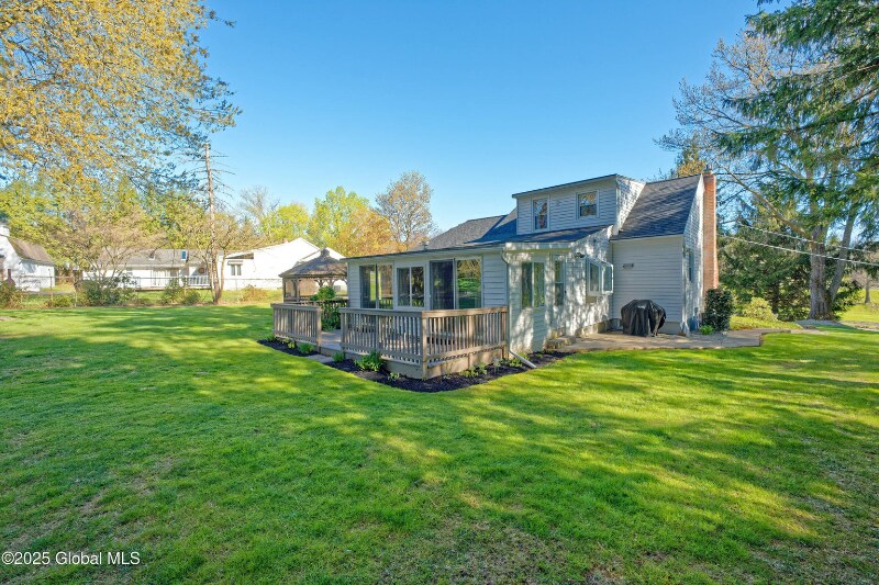 Building Photo - 2550 Troy-Schenectady Rd