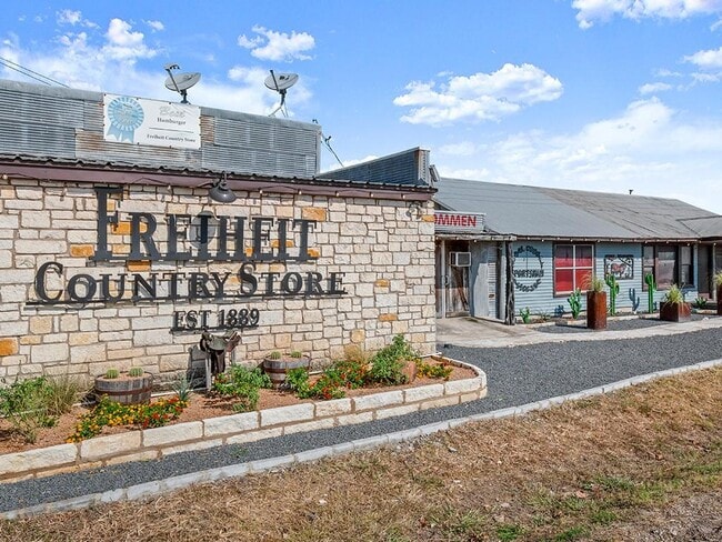 Building Photo - 630 Central Pkwy