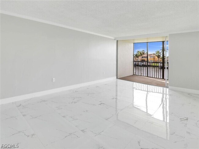 Building Photo - 4280 SE 20th Pl