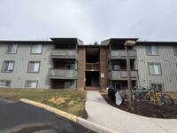 Building Photo - Convenient Condo Near Virginia Tech