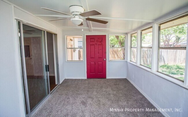 Building Photo - 1320 60th St