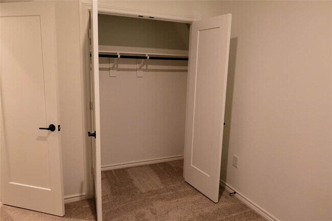 Building Photo - 14534 Clementine Hall Dr