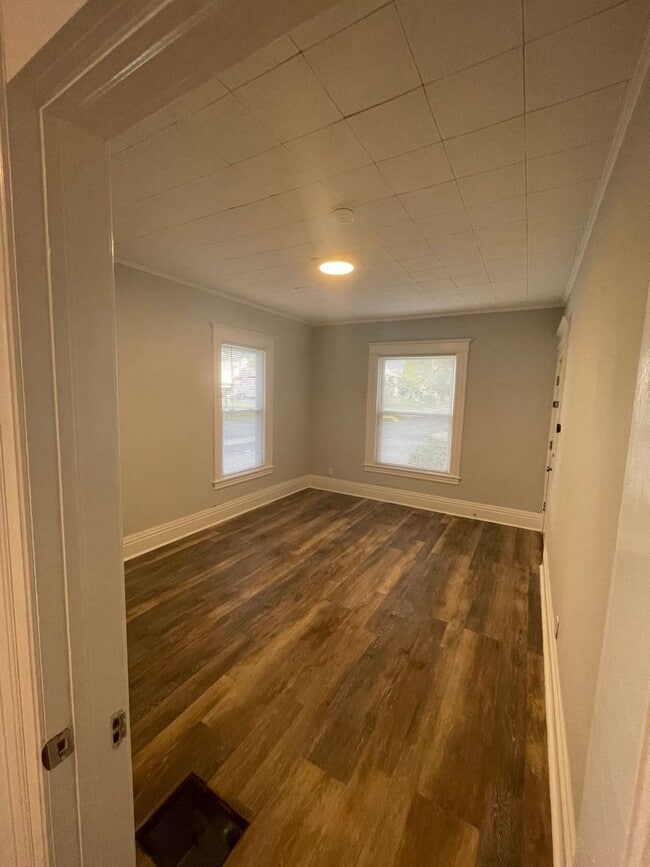 Building Photo - Charming 1BR near the public market