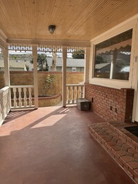 Building Photo - 105 E Olive Ave