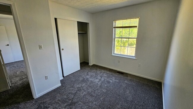 Building Photo - 7964-7966-7966 Goldsmith Dr