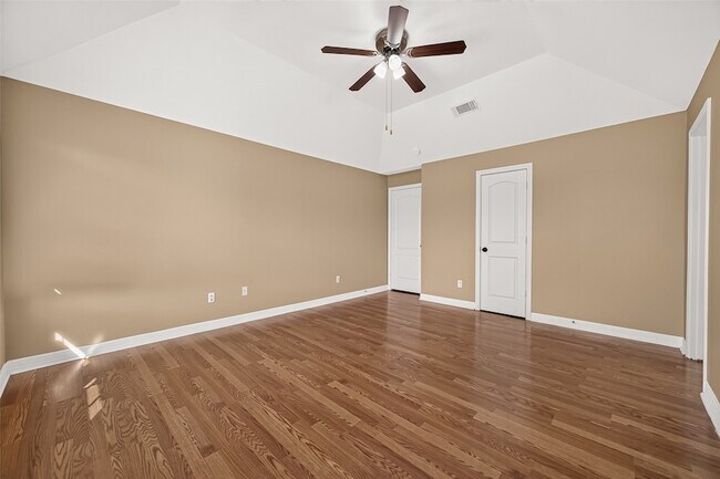 Building Photo - 4011 Alexis Cir