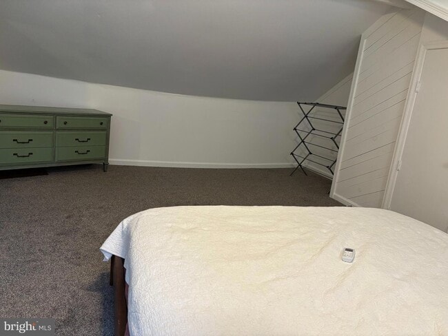 Building Photo - 1235 N 8th St