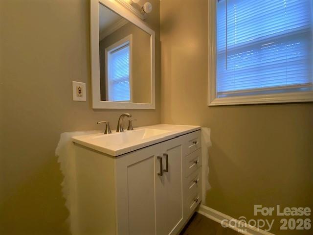 Building Photo - 108 Akron Ave