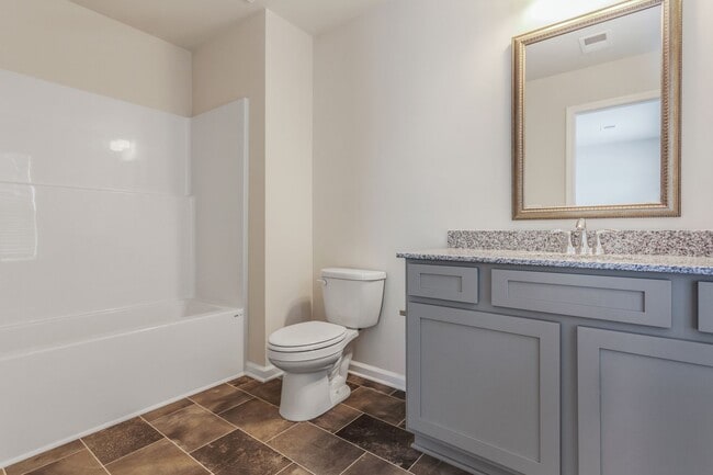 Building Photo - 3BR Townhome, Brand New - Simpsonville