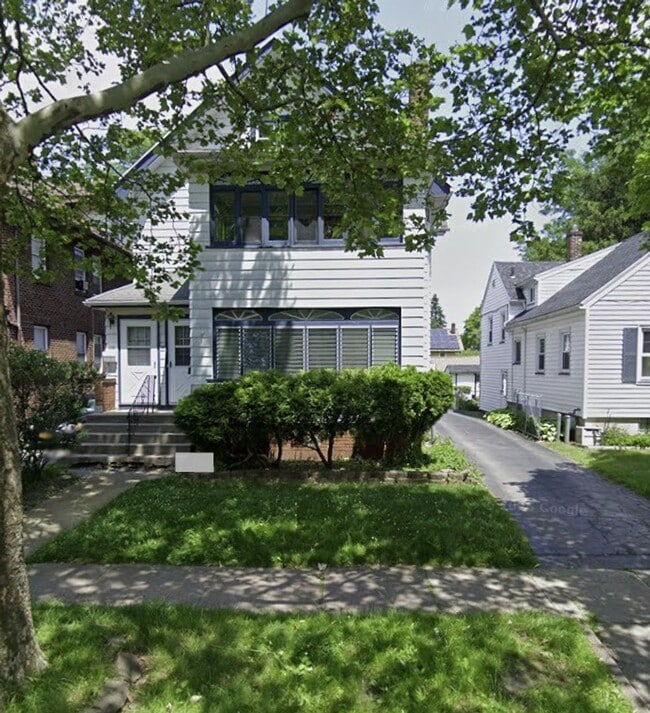 Building Photo - 218-220 Congress Ave