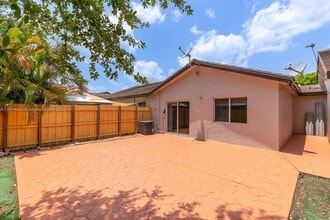 Building Photo - 8640 NW 188th Terrace