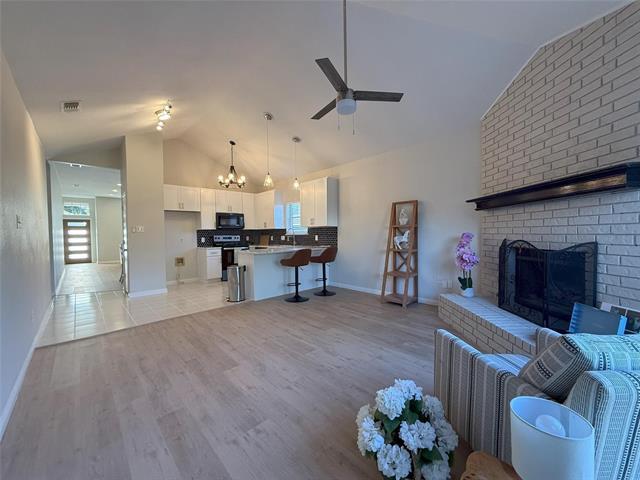 Building Photo - 8525 Clearcreek Cir