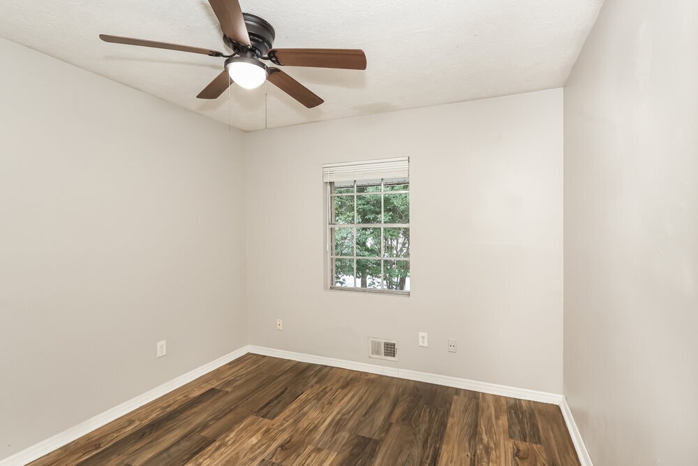 Building Photo - 4522 Doral Dr SW