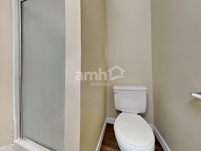 Building Photo - 634 Driftwood Ln