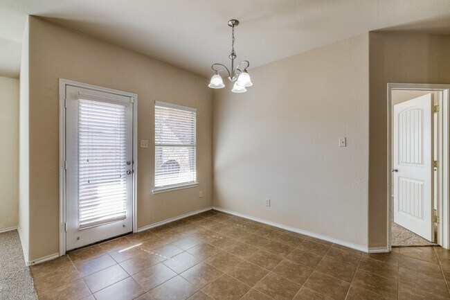 Building Photo - 1103 Ellis Rd